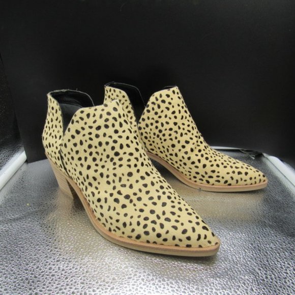 DOLCE VITA LEOPARD PRINT BOOTS.   DYED COW HAIR.  SIZE 7.  NIB - Picture 2 of 10